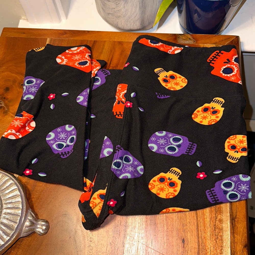 Lularoe OS Day of the Dead Leggings